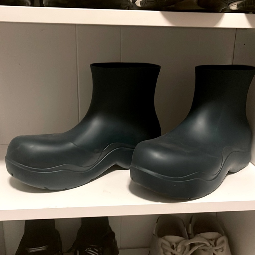 Botttega Benetta puddle boots